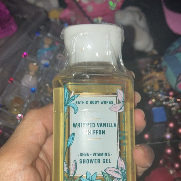 Traded to Eli 🌈Bath & body works🌈 - Picture 3 of 5